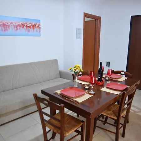Pino Aparthotel *